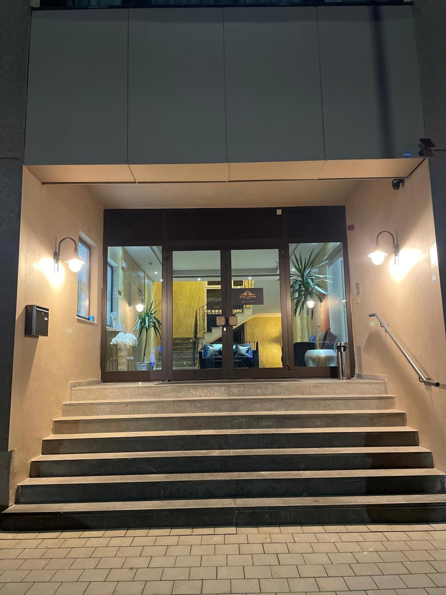 Gastpark Hotel Manching Exterior photo